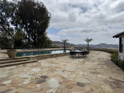 Estate 4 cover image